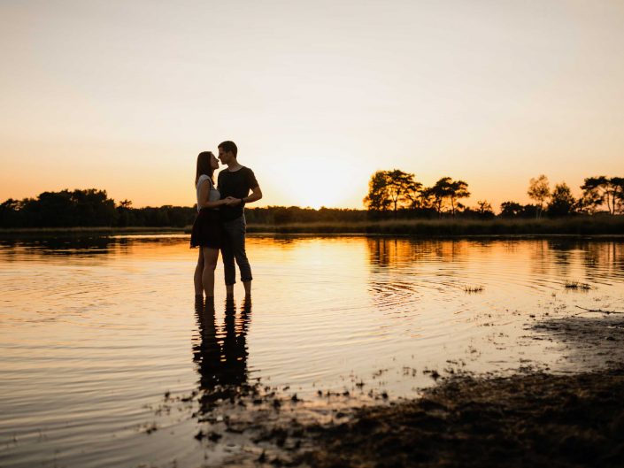 love shoot fotograaf golden hour water natuur