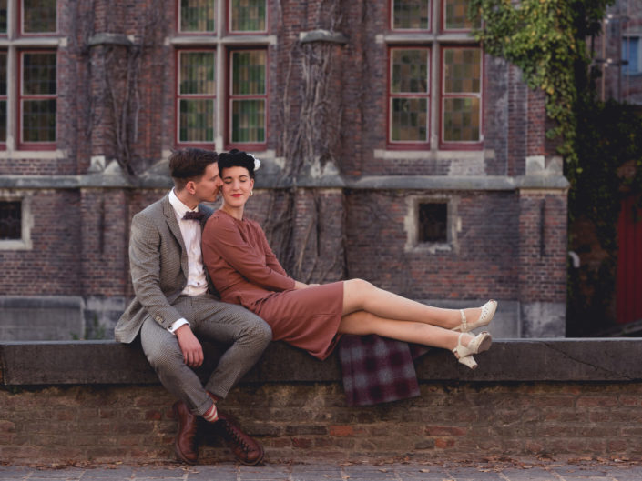 vintage love shoot Brugge verlovingsshoot