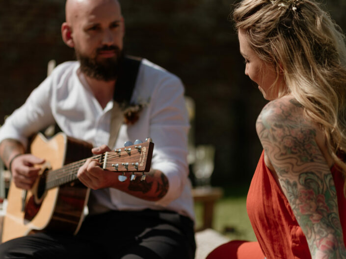 alternatief trouwen elopement trouwfotograaf live muziek