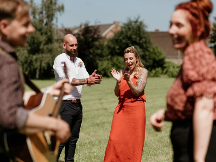 alternatief trouwen elopement trouwfotograaf live muziek